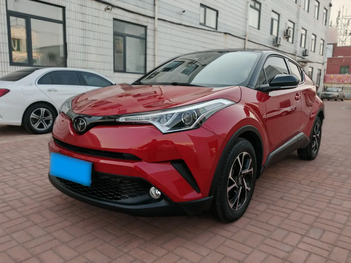 2018 Toyota C-HR 2.0L 171HP L4 CVT