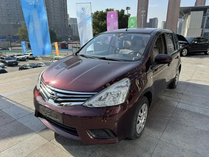2015 Nissan Livina 1.6L 124HP L4 CVT