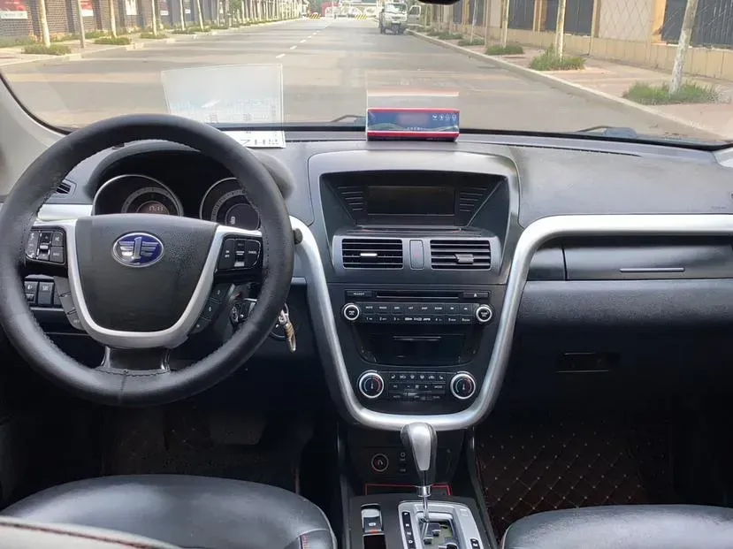 2013 Bestune X80 2.0L 147HP L4 6AT,autocango,china used car exporter,china ev exporter,chinese used car exporter,chinese used ev exporter