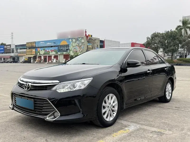 2015 Toyota Camry 2.0L 167HP L4 6AT