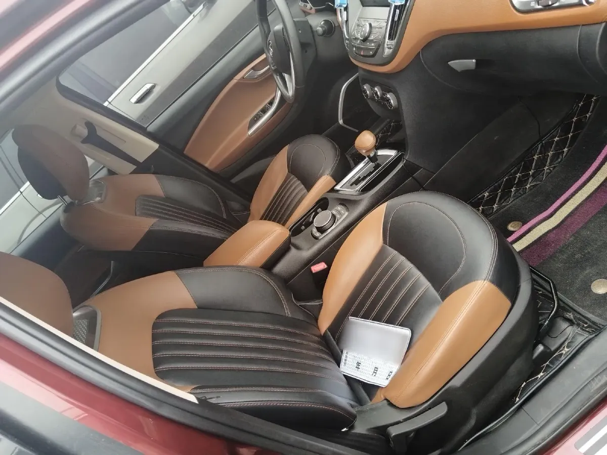 2017 Soueast DX7 1.5T 156HP L4 5AT,autocango,china used car exporter,china ev exporter,chinese used car exporter,chinese used ev exporter