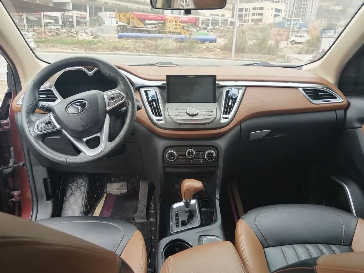 2017 Soueast DX7 1.5T 156HP L4 5AT,autocango,china used car exporter,china ev exporter,chinese used car exporter,chinese used ev exporter