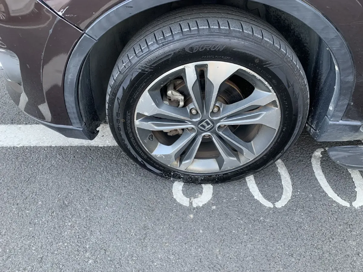 2015 Luxgen 6 SUV 1.8T 180HP L4 6AT,autocango,china used car exporter,china ev exporter,chinese used car exporter,chinese used ev exporter