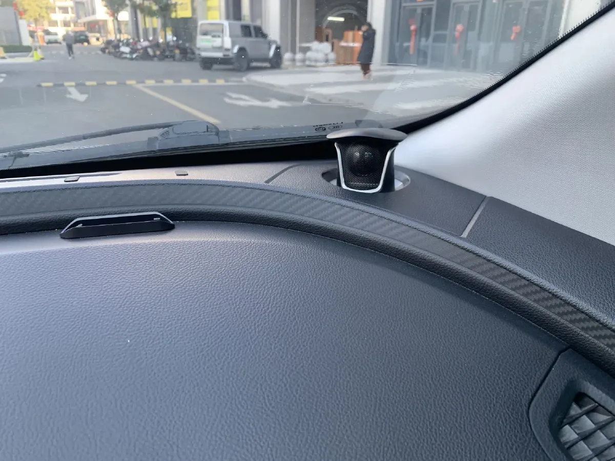 2015 Luxgen 6 SUV 1.8T 180HP L4 6AT,autocango,china used car exporter,china ev exporter,chinese used car exporter,chinese used ev exporter