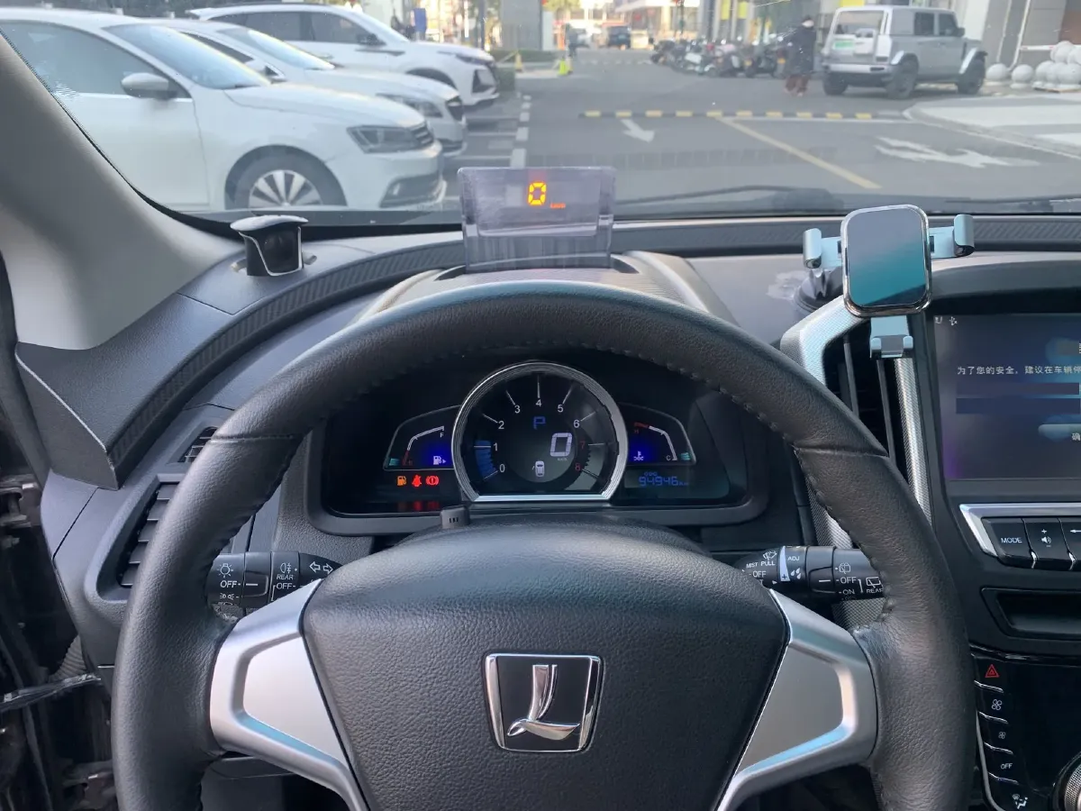 2015 Luxgen 6 SUV 1.8T 180HP L4 6AT,autocango,china used car exporter,china ev exporter,chinese used car exporter,chinese used ev exporter