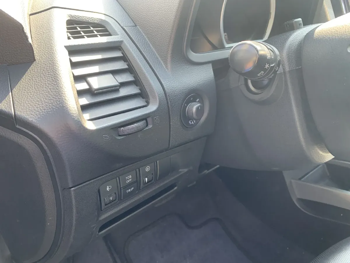 2015 Luxgen 6 SUV 1.8T 180HP L4 6AT,autocango,china used car exporter,china ev exporter,chinese used car exporter,chinese used ev exporter