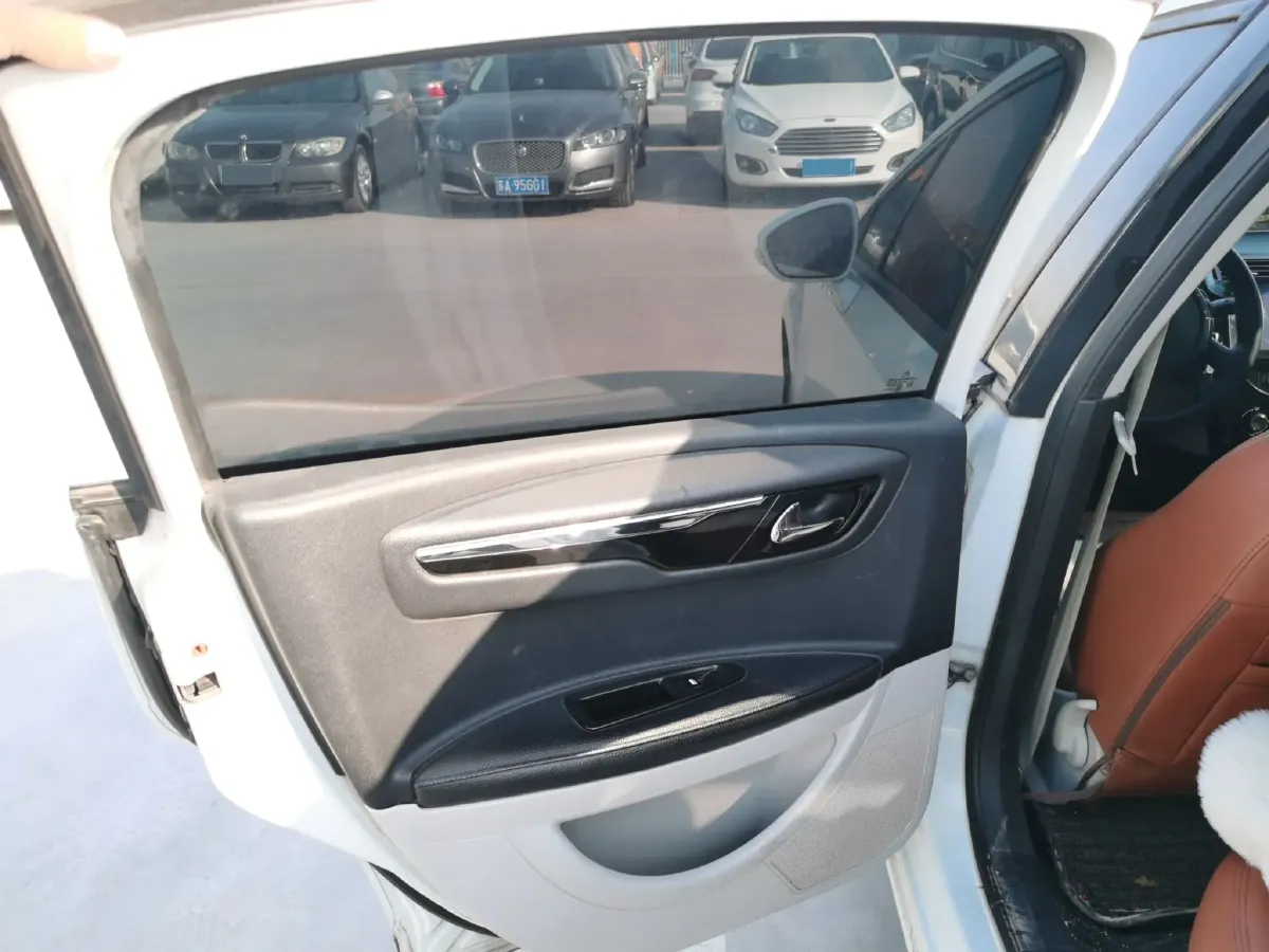 2013 Citroen C-Quatre 1.6L 117HP L4 4AT,autocango,china used car exporter,china ev exporter,chinese used car exporter,chinese used ev exporter