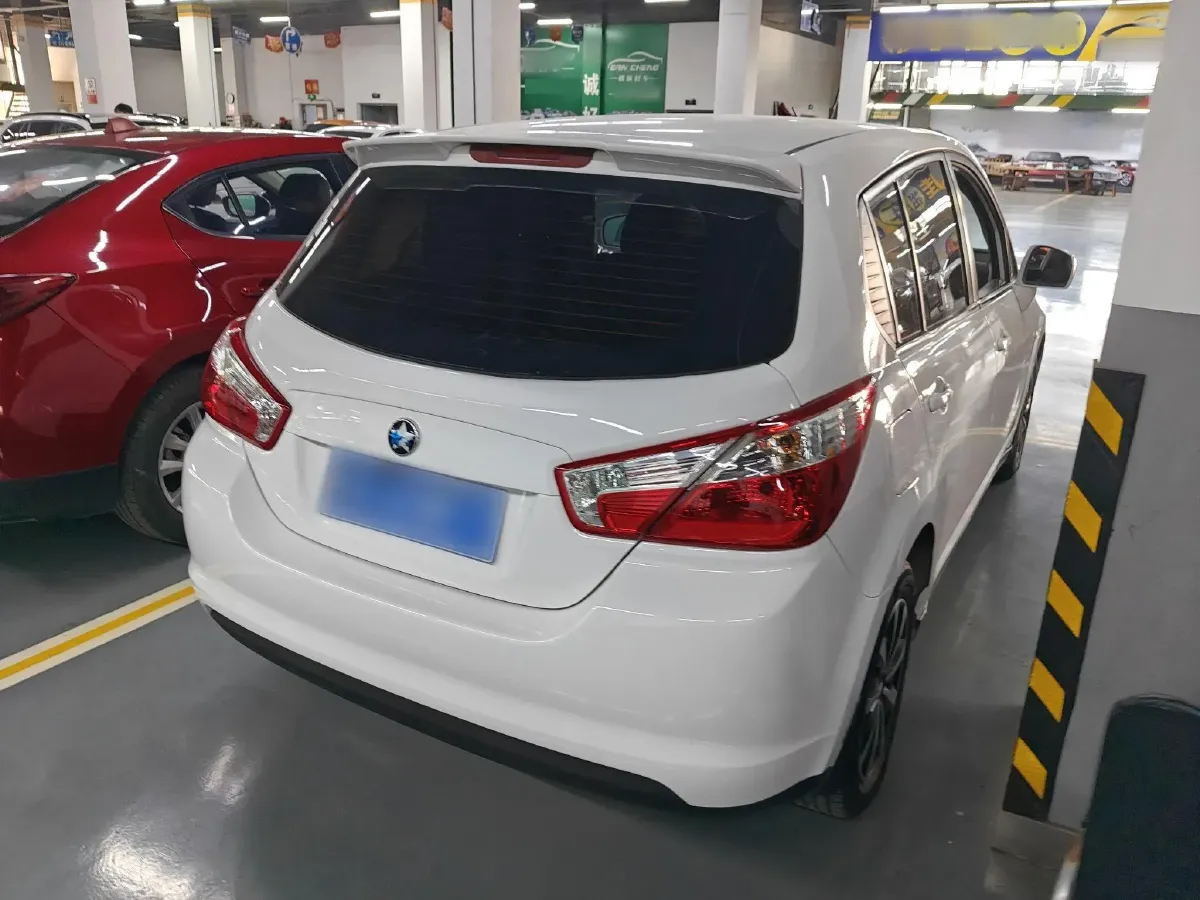 2013 Venucia R50 1.6L 117HP L4 4AT,autocango,china used car exporter,china ev exporter,chinese used car exporter,chinese used ev exporter