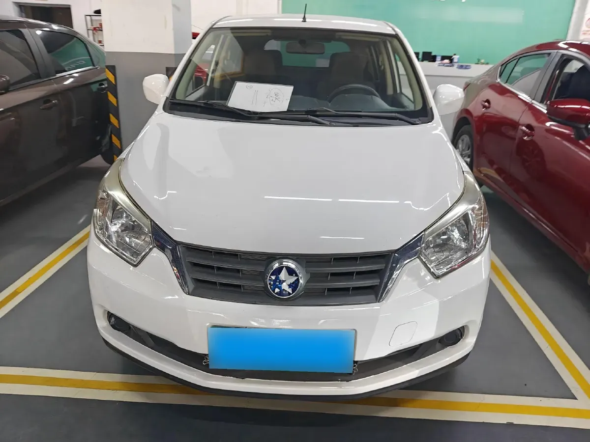 2013 Venucia R50 1.6L 117HP L4 4AT,autocango,china used car exporter,china ev exporter,chinese used car exporter,chinese used ev exporter