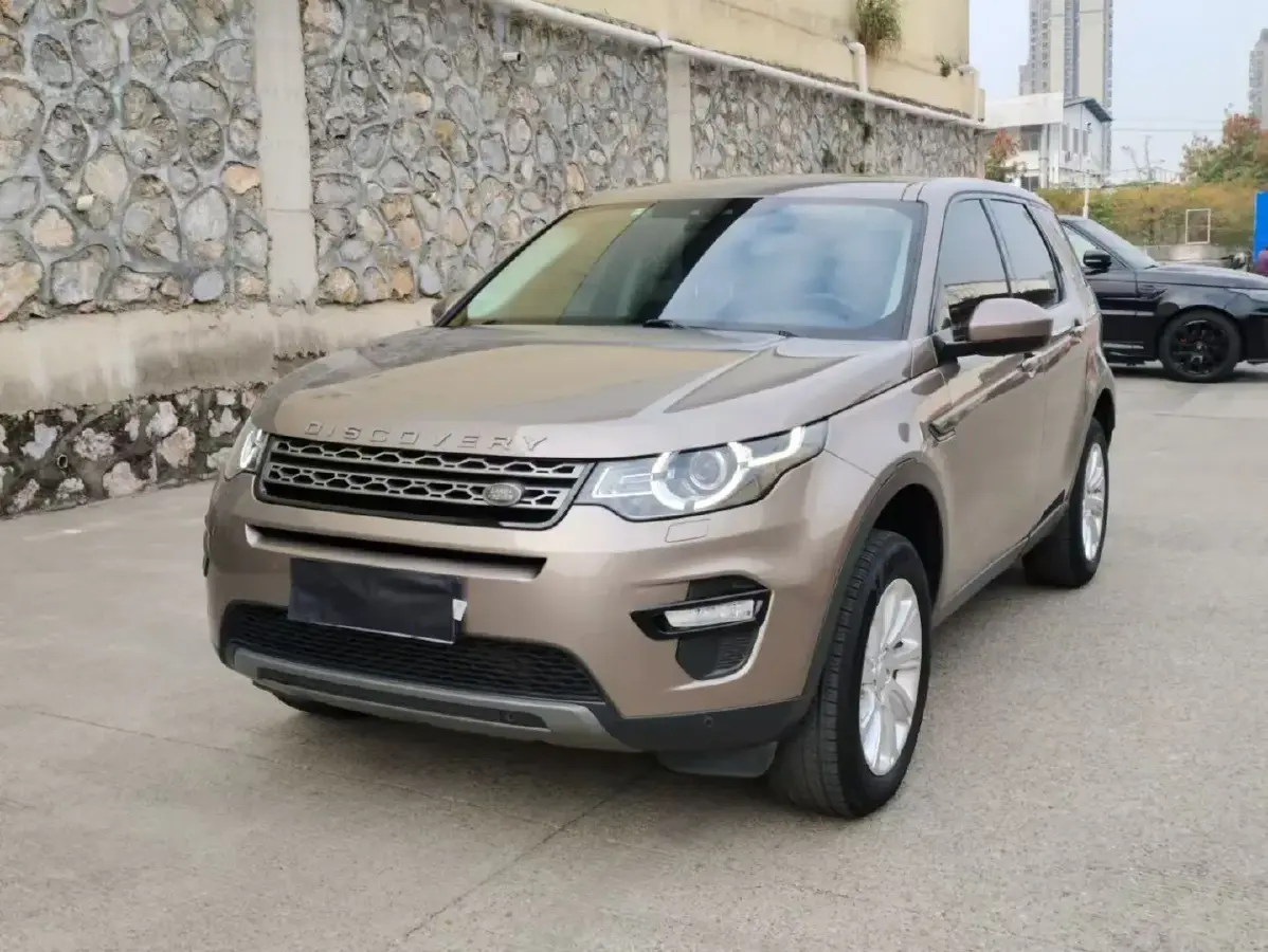 2017 Land Rover Discovery Sport 2.0T 241HP L4 9AT