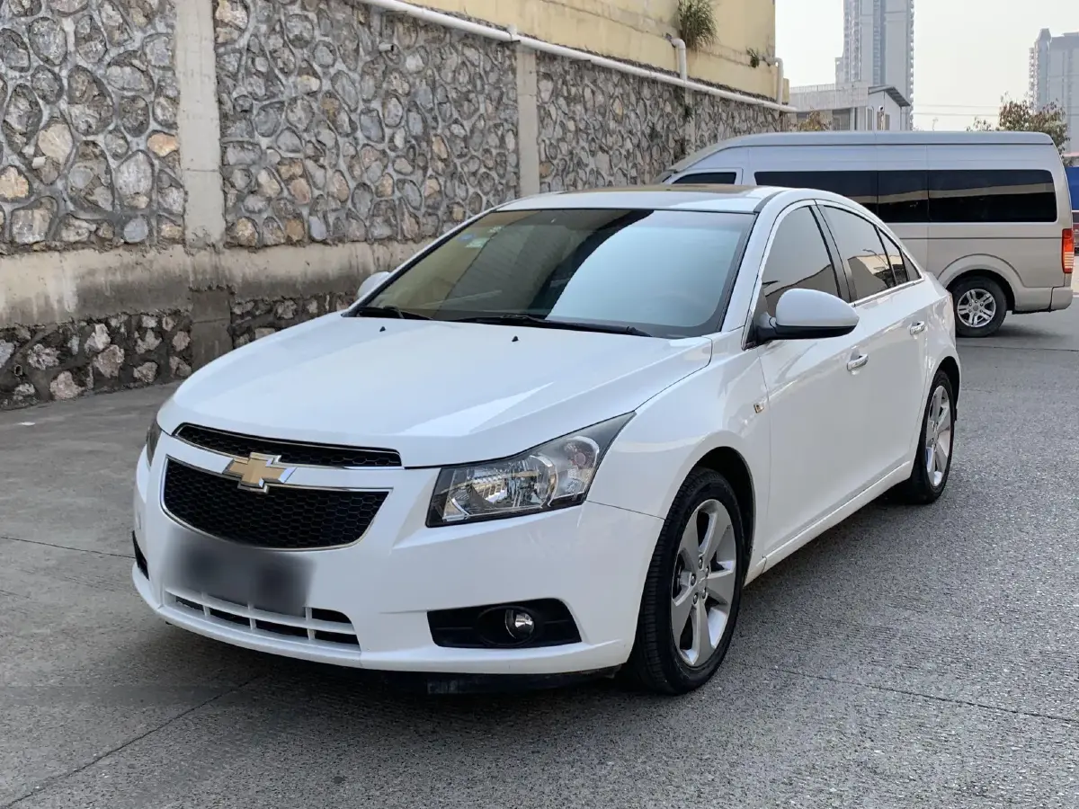 2013 Chevrolet Cruze 1.8L 147HP L4 6AT