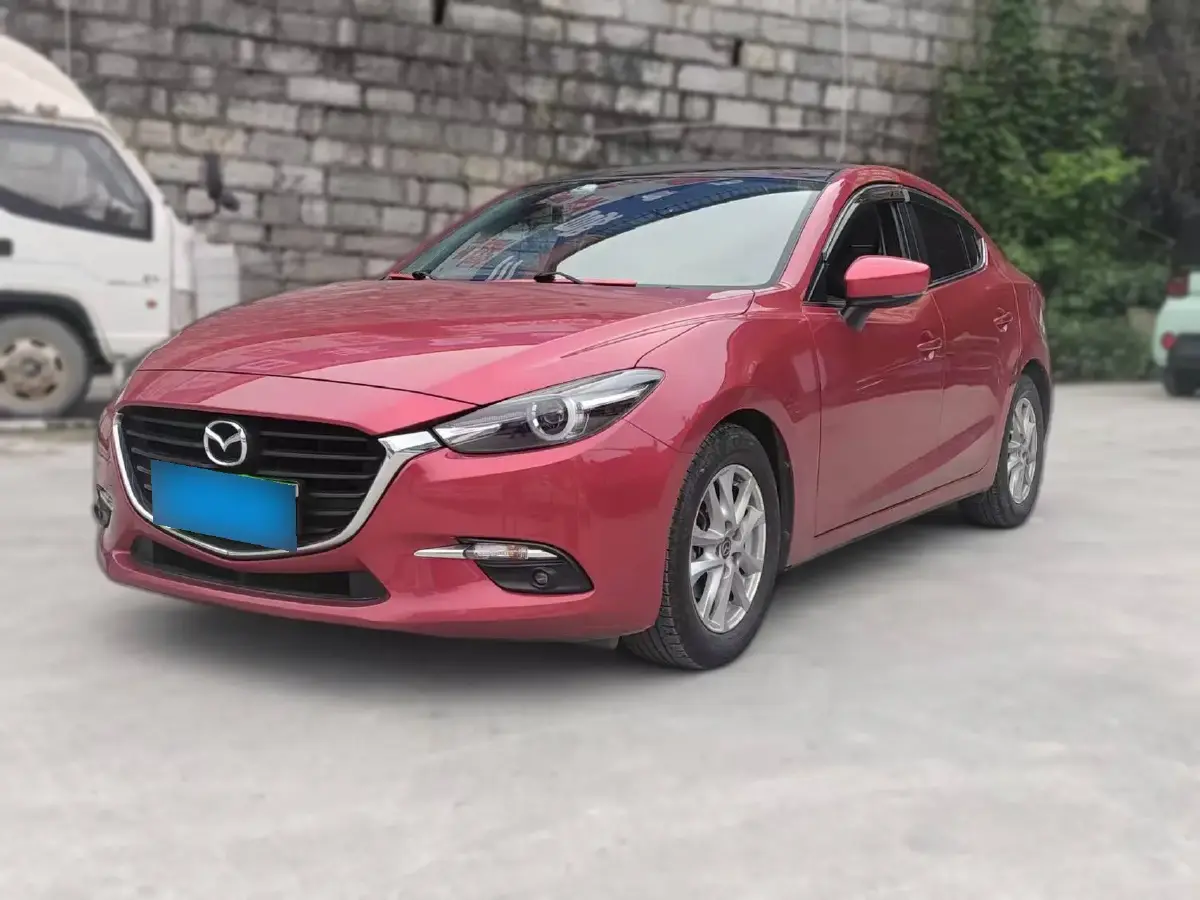 2017 Mazda 3 Axela 1.5L 117HP L4 6AT