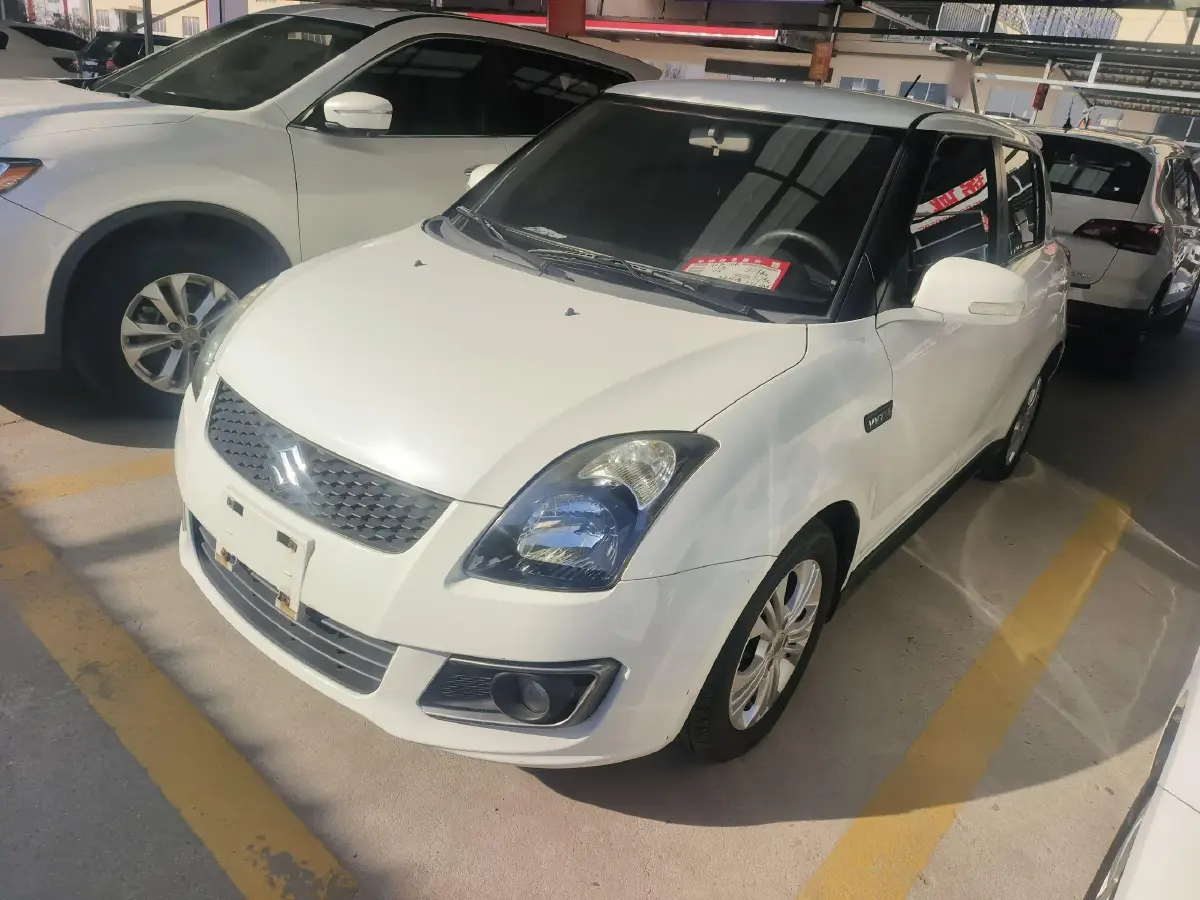 2014 Suzuki Swift 1.5L 103HP L4 4AT
