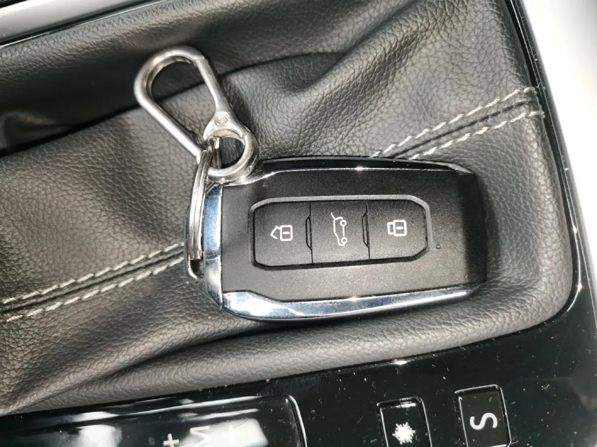 2021 BeiJing BJ30 1.5T 156HP L4 6AT,autocango,china used car exporter,china ev exporter,chinese used car exporter,chinese used ev exporter