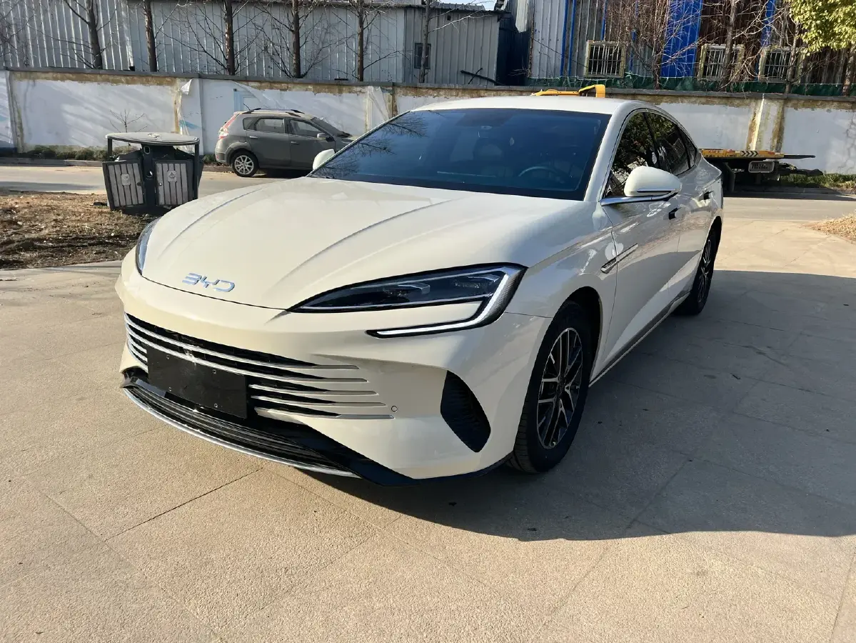 2024 BYD Seal 1.5L 110HP L4 E-CVT PHEV 17.6KWH