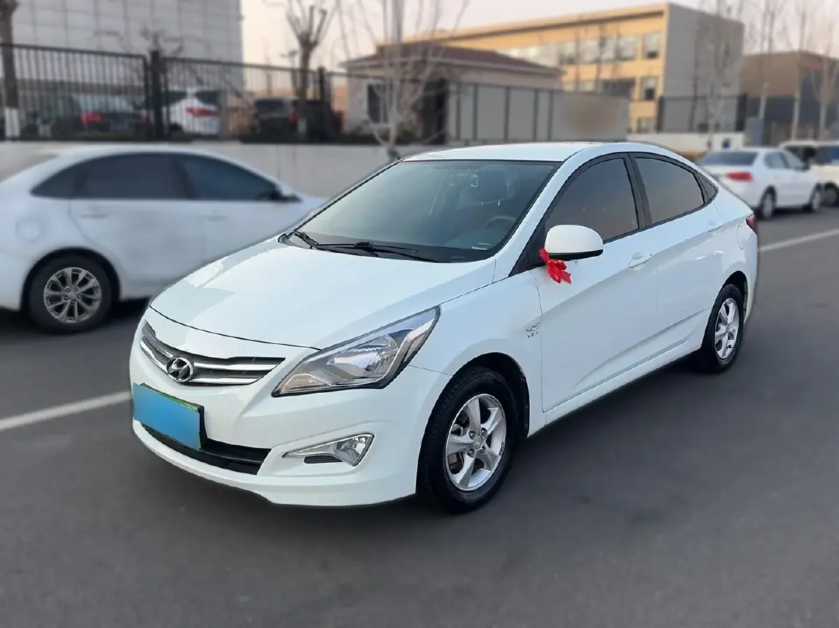 2014 Hyundai Reina 1.4L 107HP L4 4AT