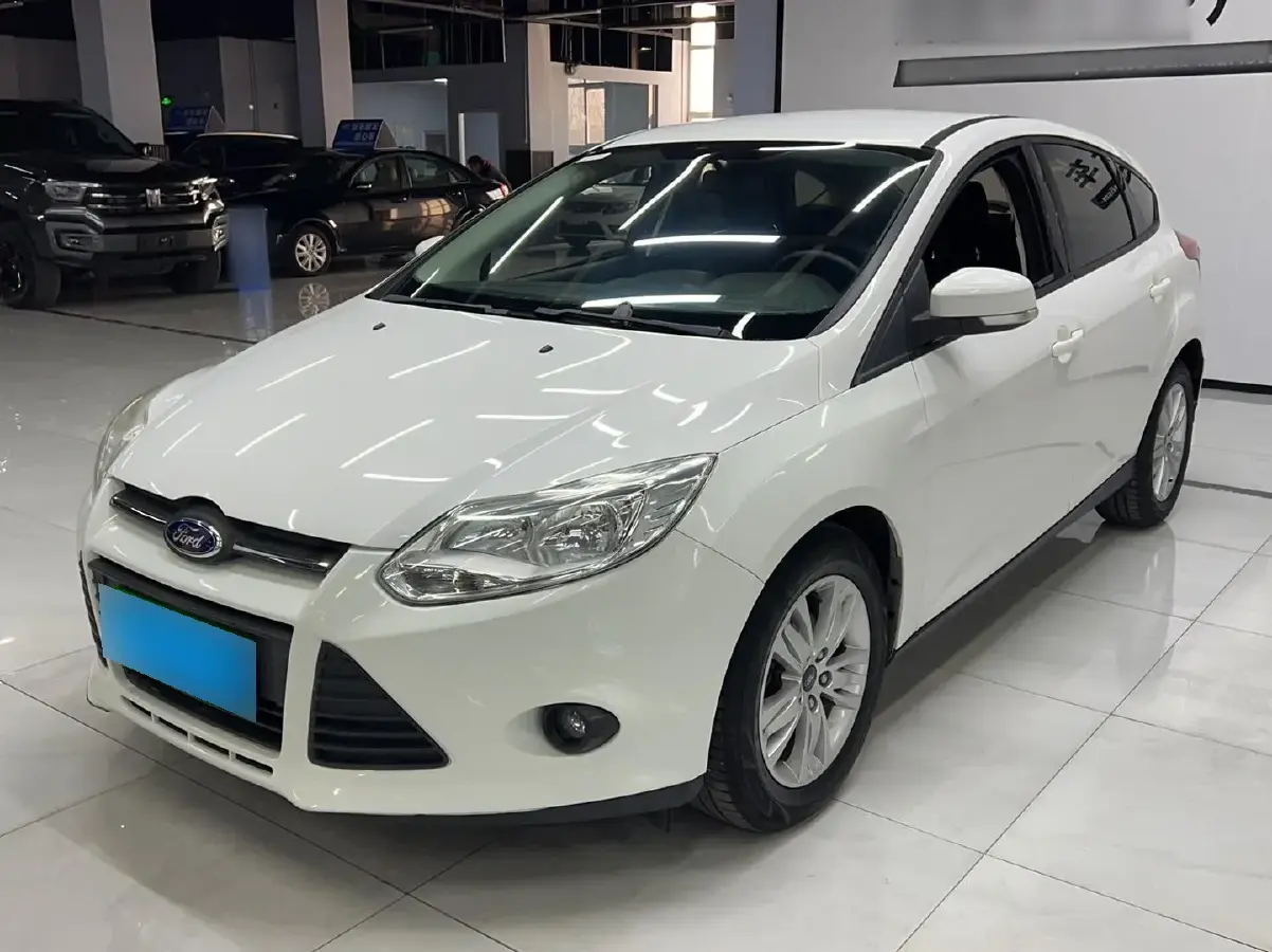 2012 Ford Focus 1.6L 125HP L4 6DCT