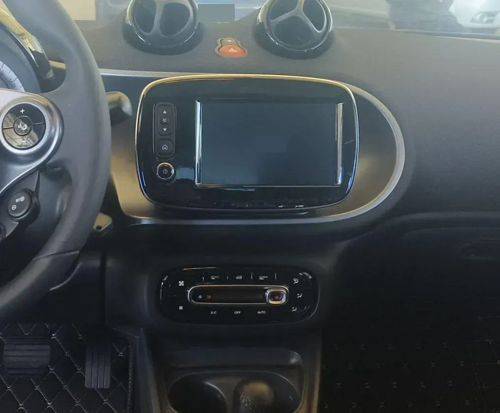 2018 Smart smart forfour 0.9T 90HP L3 6DCT,autocango,china used car exporter,china ev exporter,chinese used car exporter,chinese used ev exporter