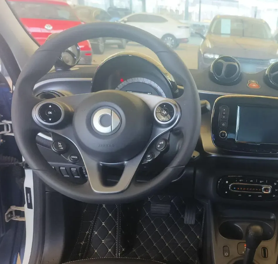 2018 Smart smart forfour 0.9T 90HP L3 6DCT,autocango,china used car exporter,china ev exporter,chinese used car exporter,chinese used ev exporter