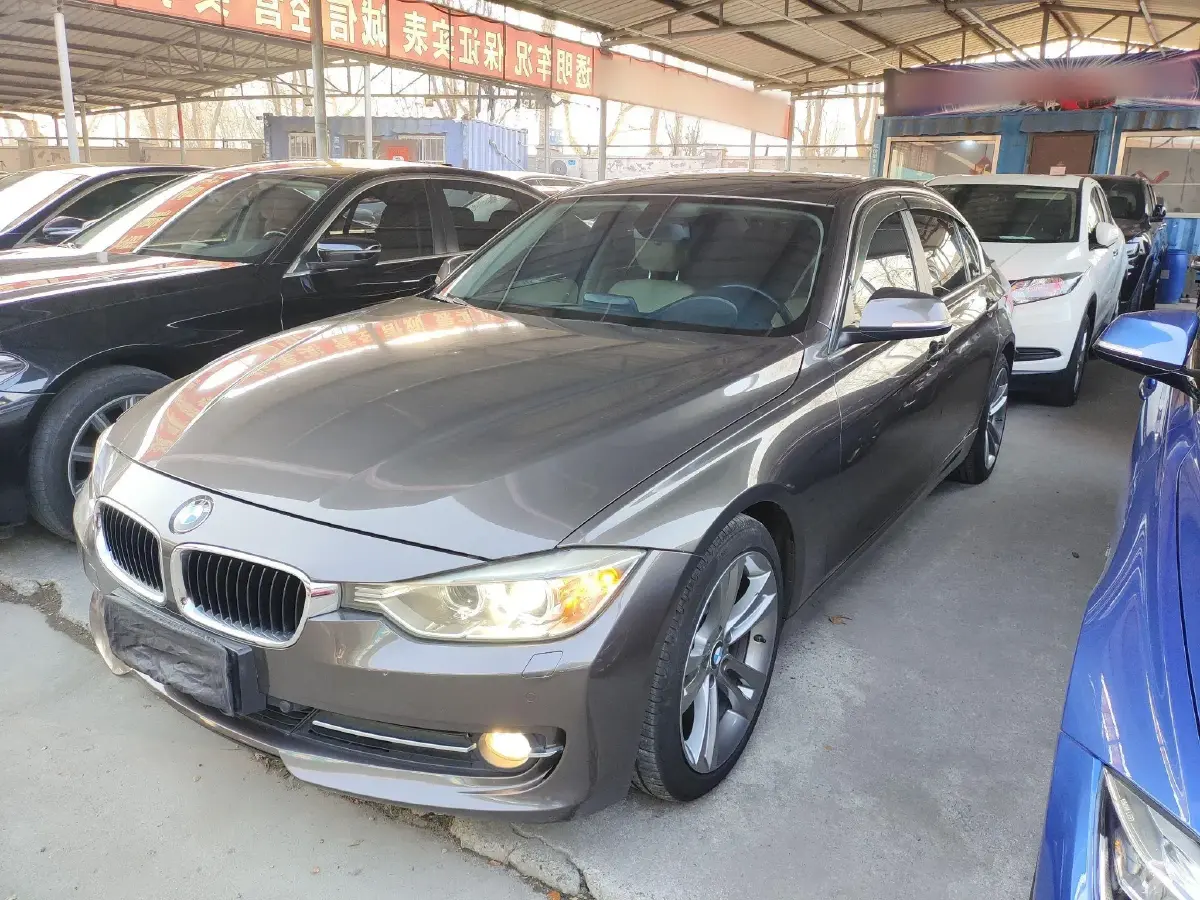 2015 BMW 3 Series 2.0T 184HP L4 8AT