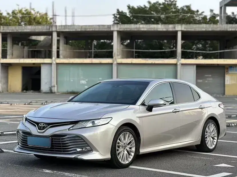 2018 Toyota Camry 2.0L 169HP L4 6AT