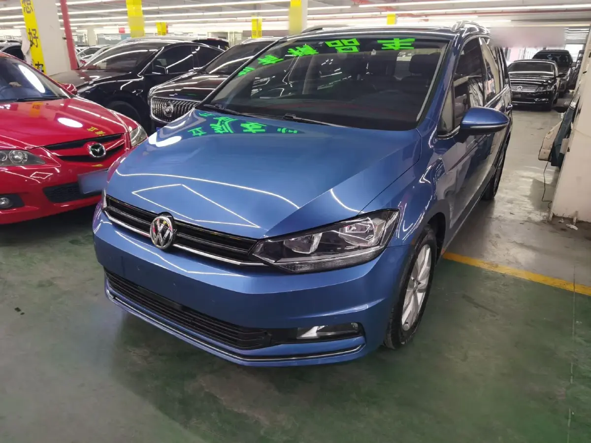 2018 Volkswagen Touran 1.4T 150HP L4 7DCT