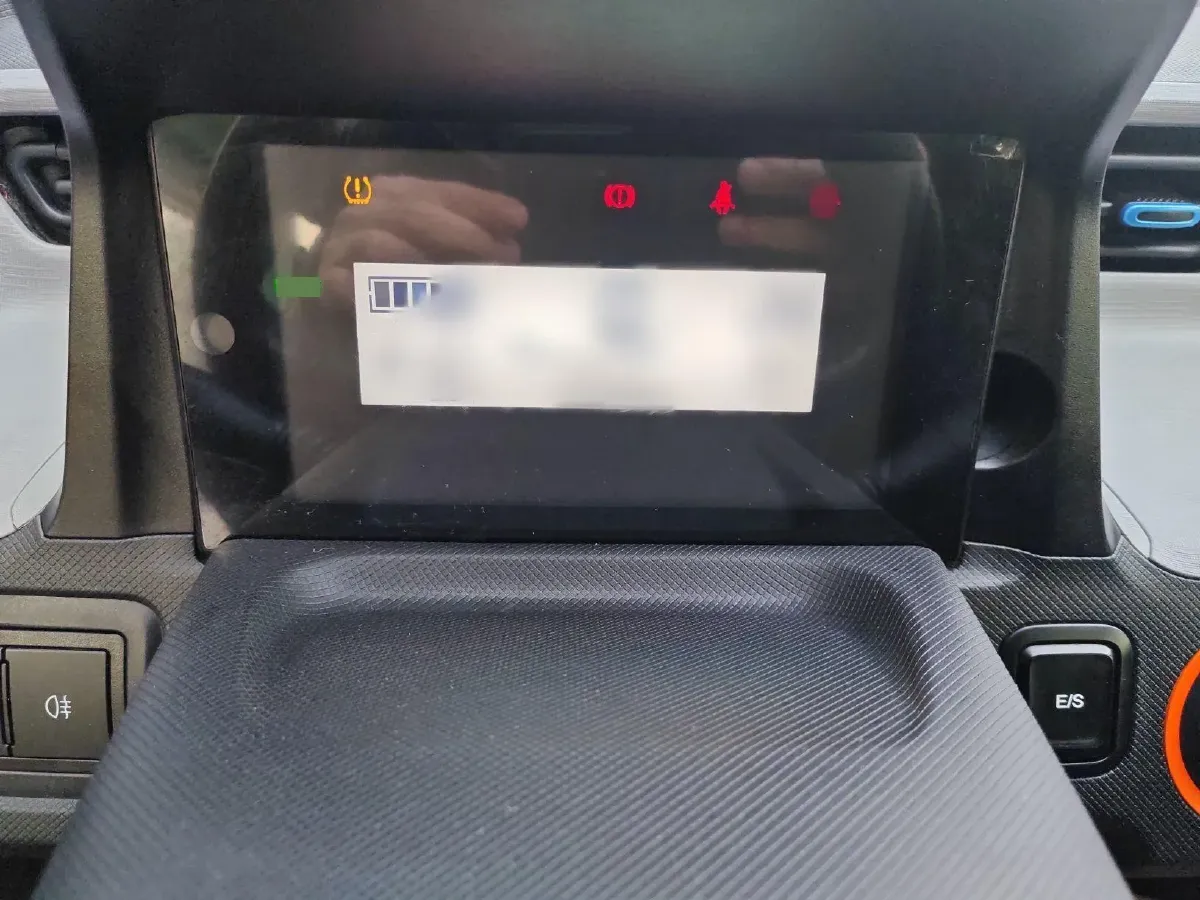 2022 WuLing HongGuang MINI EV BEV 9.3KWH,autocango,china used car exporter,china ev exporter,chinese used car exporter,chinese used ev exporter