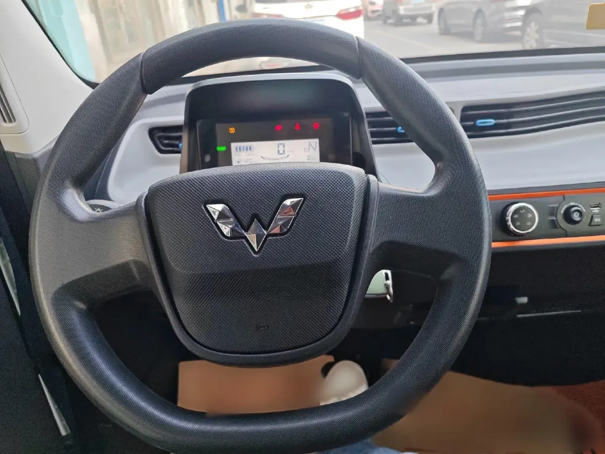 2022 WuLing HongGuang MINI EV BEV 9.3KWH,autocango,china used car exporter,china ev exporter,chinese used car exporter,chinese used ev exporter