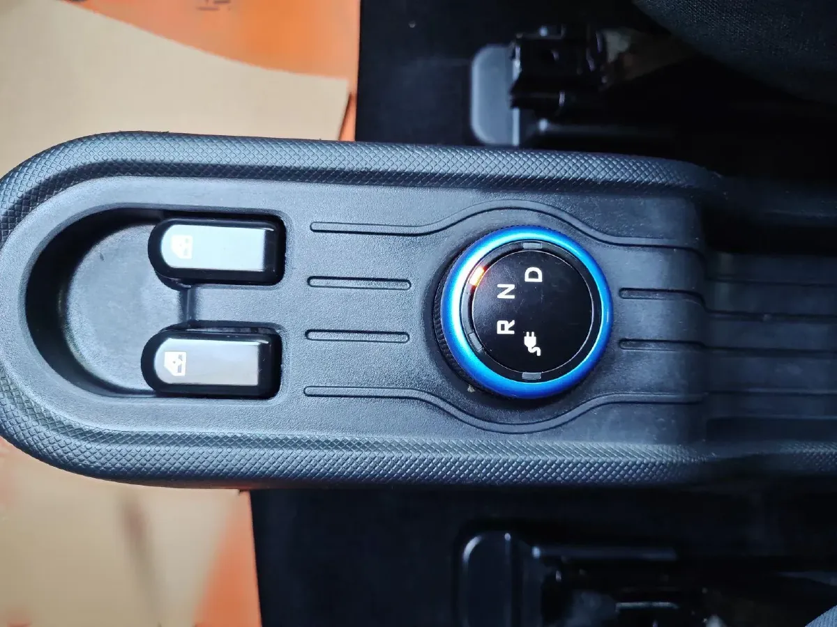 2022 WuLing HongGuang MINI EV BEV 9.3KWH,autocango,china used car exporter,china ev exporter,chinese used car exporter,chinese used ev exporter