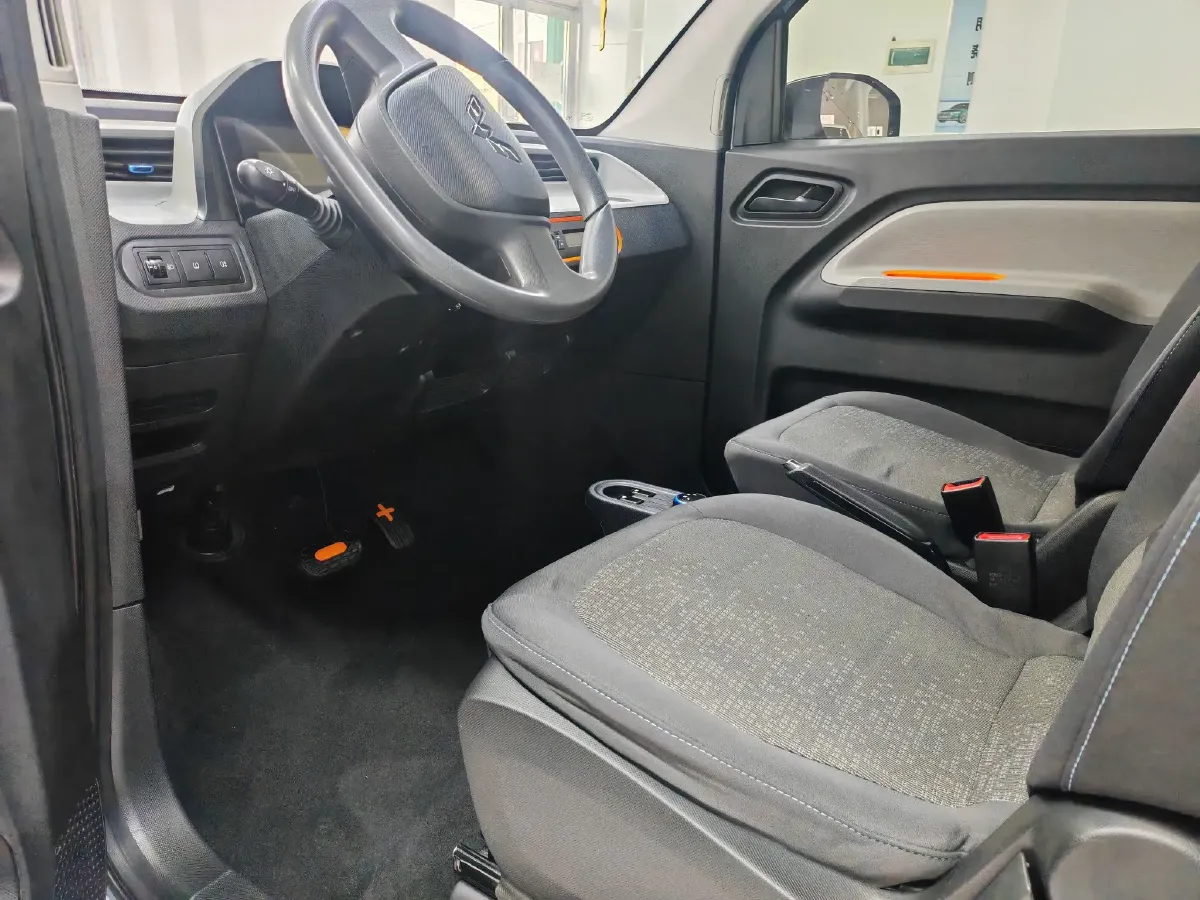 2022 WuLing HongGuang MINI EV BEV 9.3KWH,autocango,china used car exporter,china ev exporter,chinese used car exporter,chinese used ev exporter