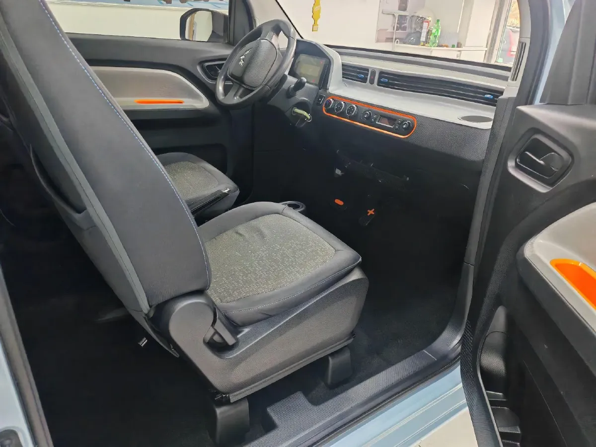 2022 WuLing HongGuang MINI EV BEV 9.3KWH,autocango,china used car exporter,china ev exporter,chinese used car exporter,chinese used ev exporter