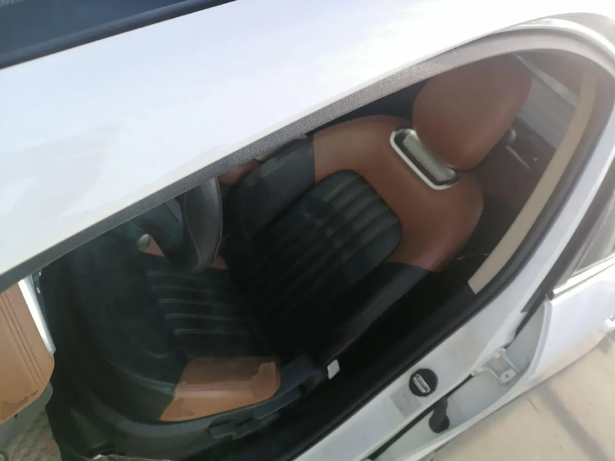 2015 Soueast DX7 1.5T 156HP L4 5AT,autocango,china used car exporter,china ev exporter,chinese used car exporter,chinese used ev exporter