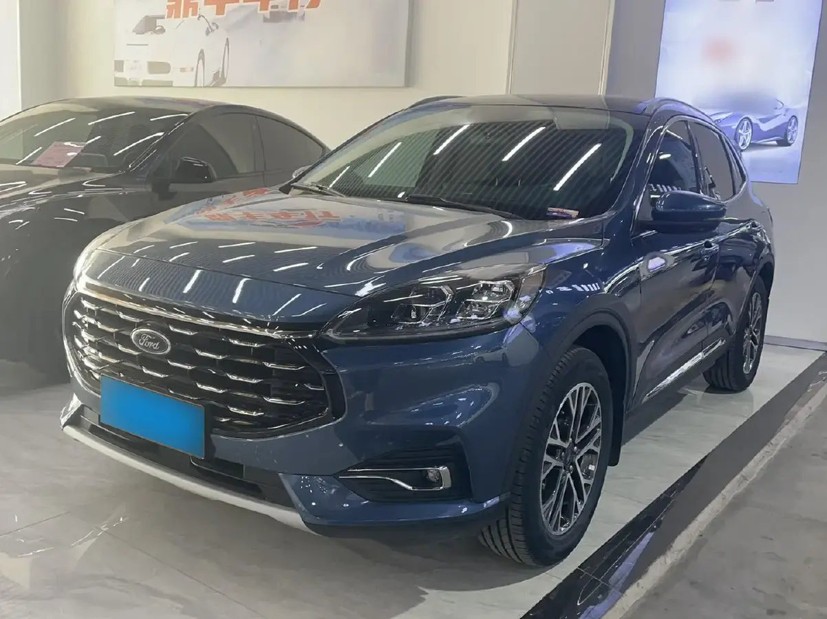 2020 Ford Escape 2.0T 248HP L4 8AT