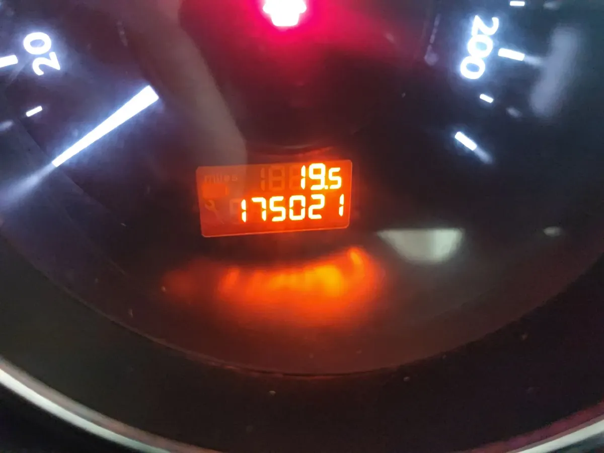 2015 Peugeot 3008 1.6T 167HP L4 6AT,autocango,china used car exporter,china ev exporter,chinese used car exporter,chinese used ev exporter