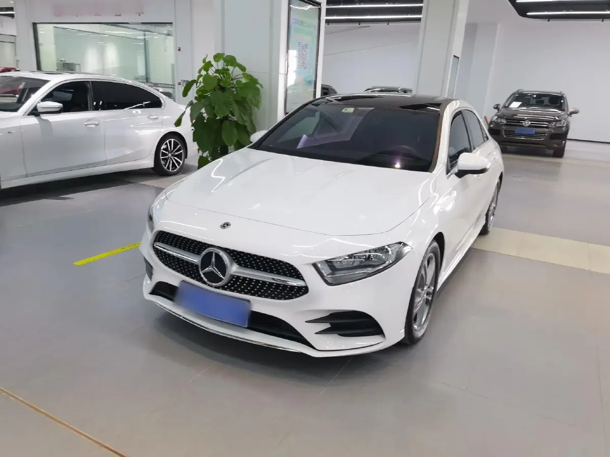 2022 Mercedes-Benz A Class 1.3T 136HP L4 7DCT