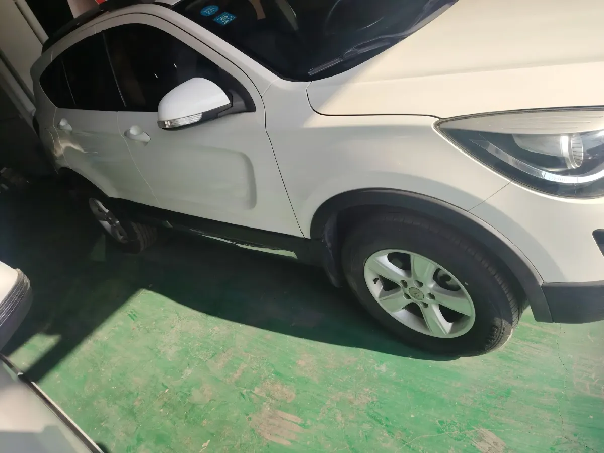2016 HaiMa S5 1.6L 122HP L4 5MT,autocango,china used car exporter,china ev exporter,chinese used car exporter,chinese used ev exporter