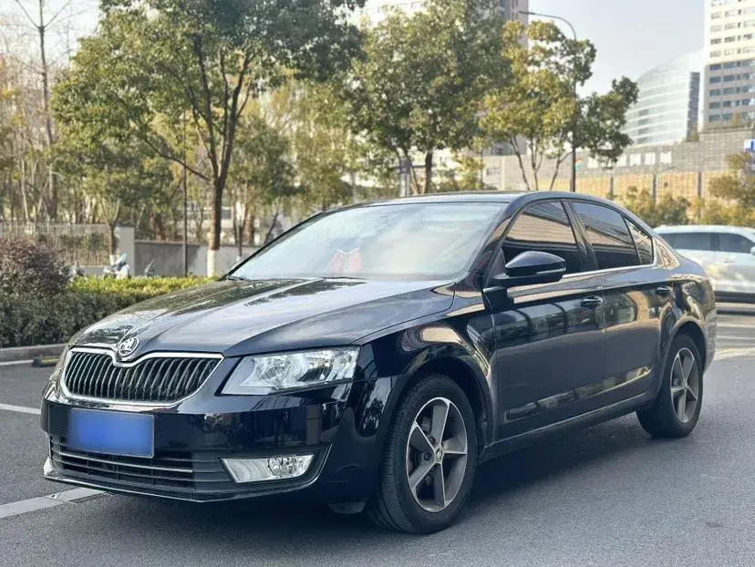 2016 Skoda Octavia 1.6L 110HP L4 6AT