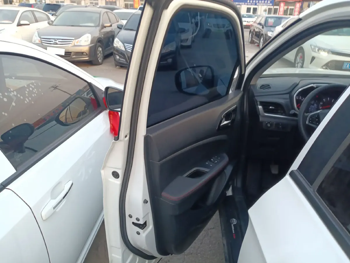 2017 Brilliance Auto V3 1.5L 112HP L4 5MT,autocango,china used car exporter,china ev exporter,chinese used car exporter,chinese used ev exporter