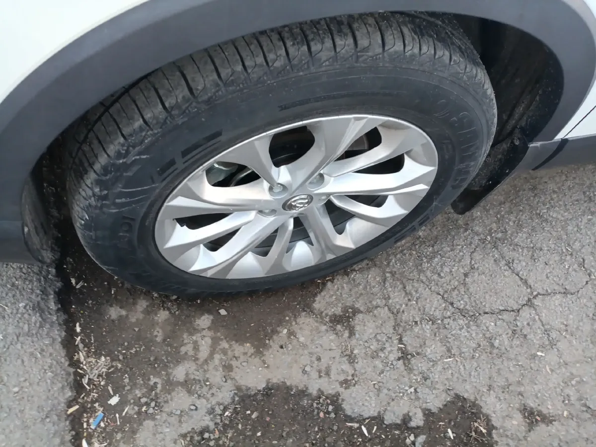 2017 Brilliance Auto V3 1.5L 112HP L4 5MT,autocango,china used car exporter,china ev exporter,chinese used car exporter,chinese used ev exporter