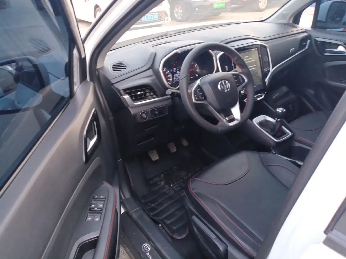 2017 Brilliance Auto V3 1.5L 112HP L4 5MT,autocango,china used car exporter,china ev exporter,chinese used car exporter,chinese used ev exporter