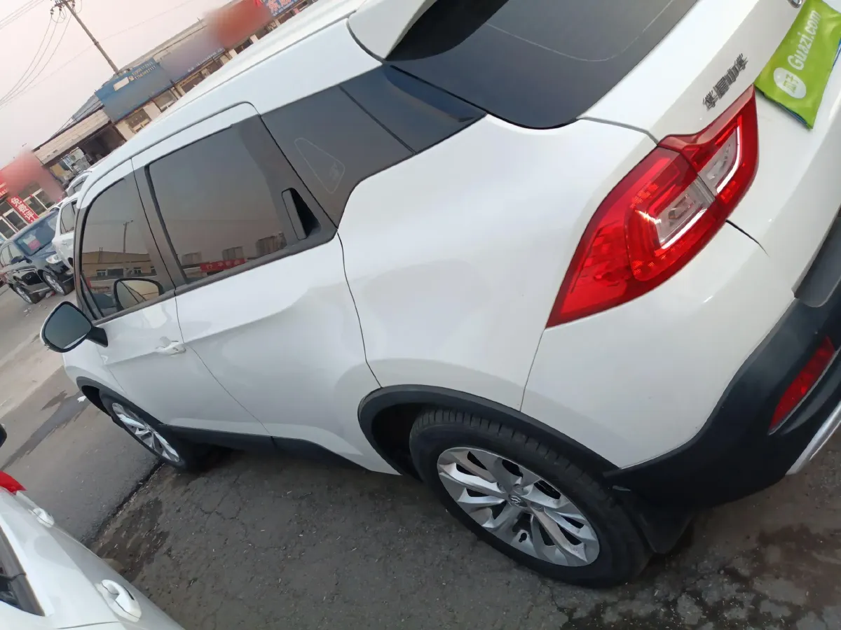 2017 Brilliance Auto V3 1.5L 112HP L4 5MT,autocango,china used car exporter,china ev exporter,chinese used car exporter,chinese used ev exporter