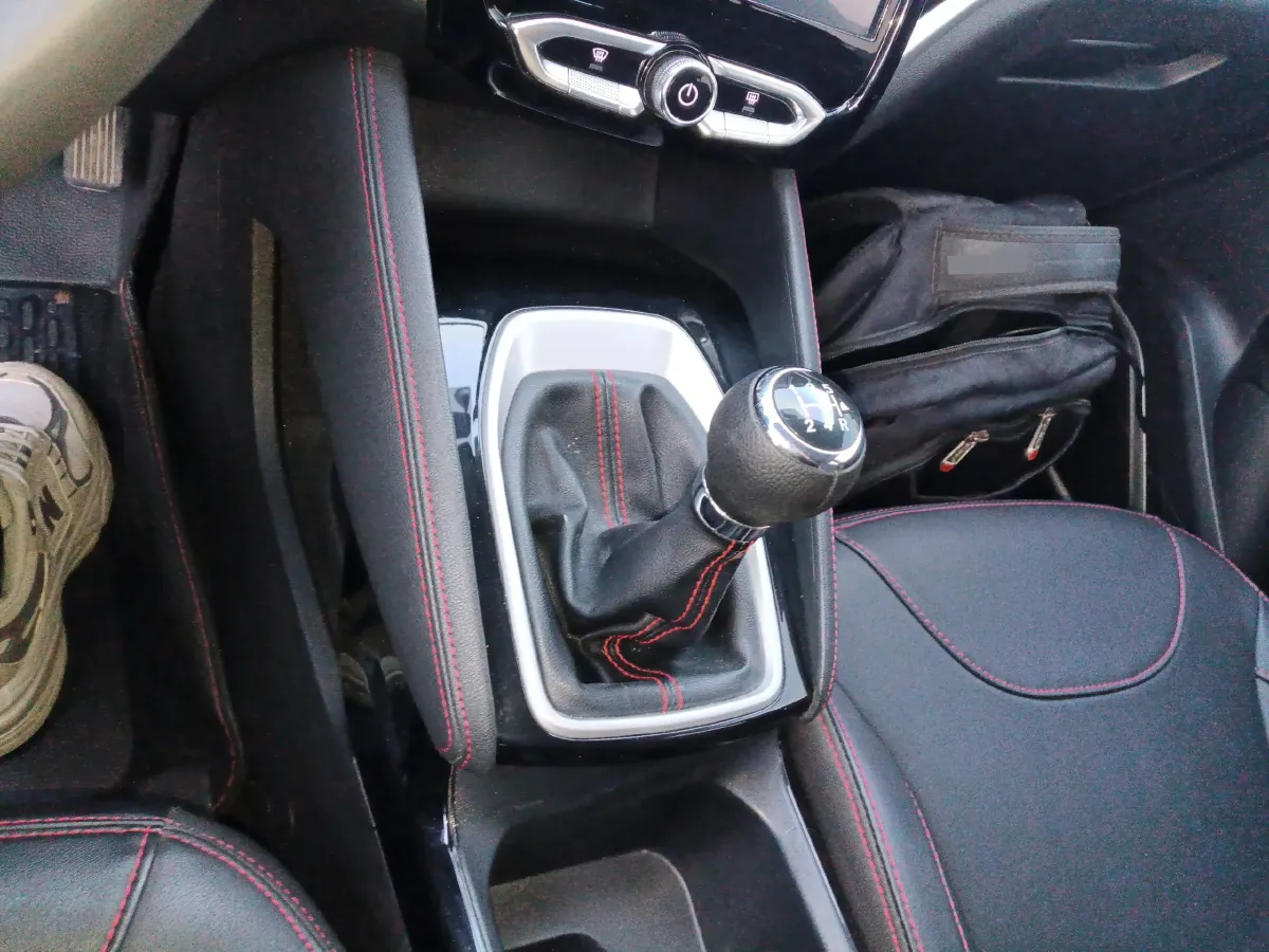 2017 Brilliance Auto V3 1.5L 112HP L4 5MT,autocango,china used car exporter,china ev exporter,chinese used car exporter,chinese used ev exporter