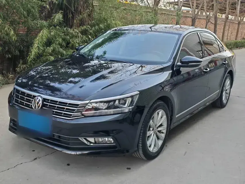2017 Volkswagen Passat 1.8T 180HP L4 7DCT