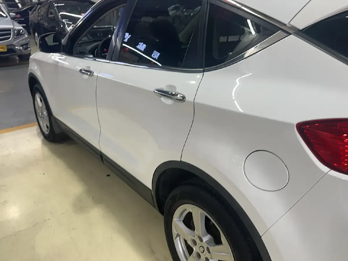 2013 Bestune X80 2.0L 147HP L4 6AT,autocango,china used car exporter,china ev exporter,chinese used car exporter,chinese used ev exporter