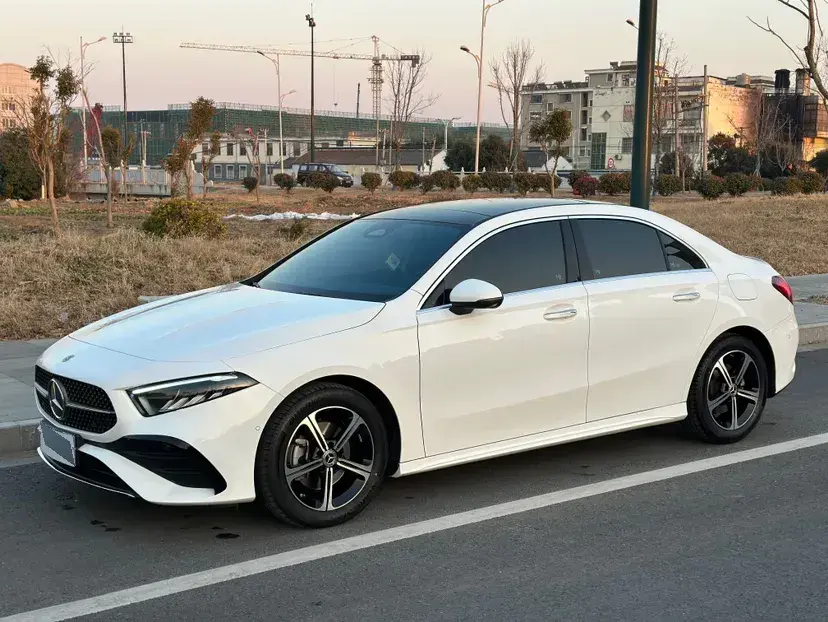 2023 Mercedes-Benz A Class 1.3T 163HP L4 7DCT