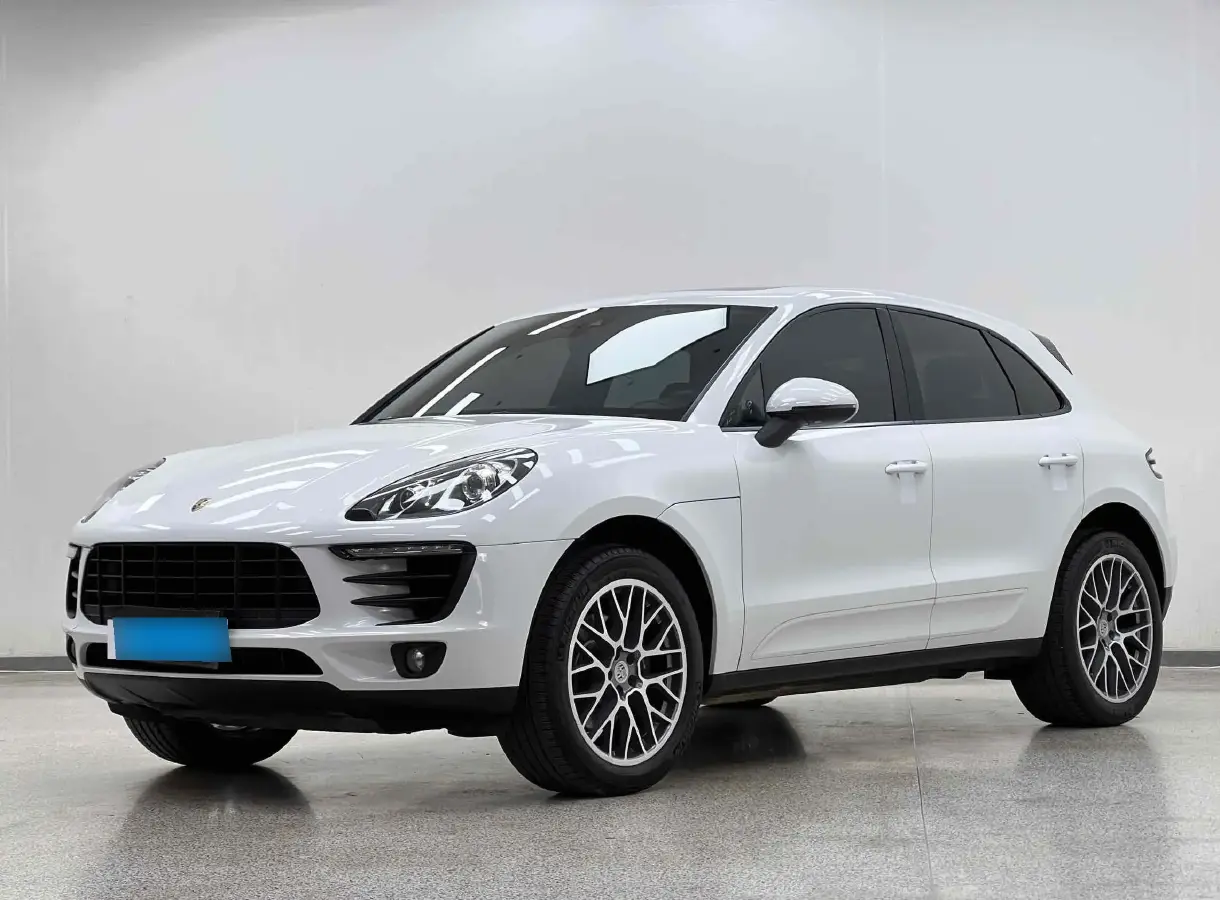 2017 Porsche Macan 2.0T 252HP L4 7DCT