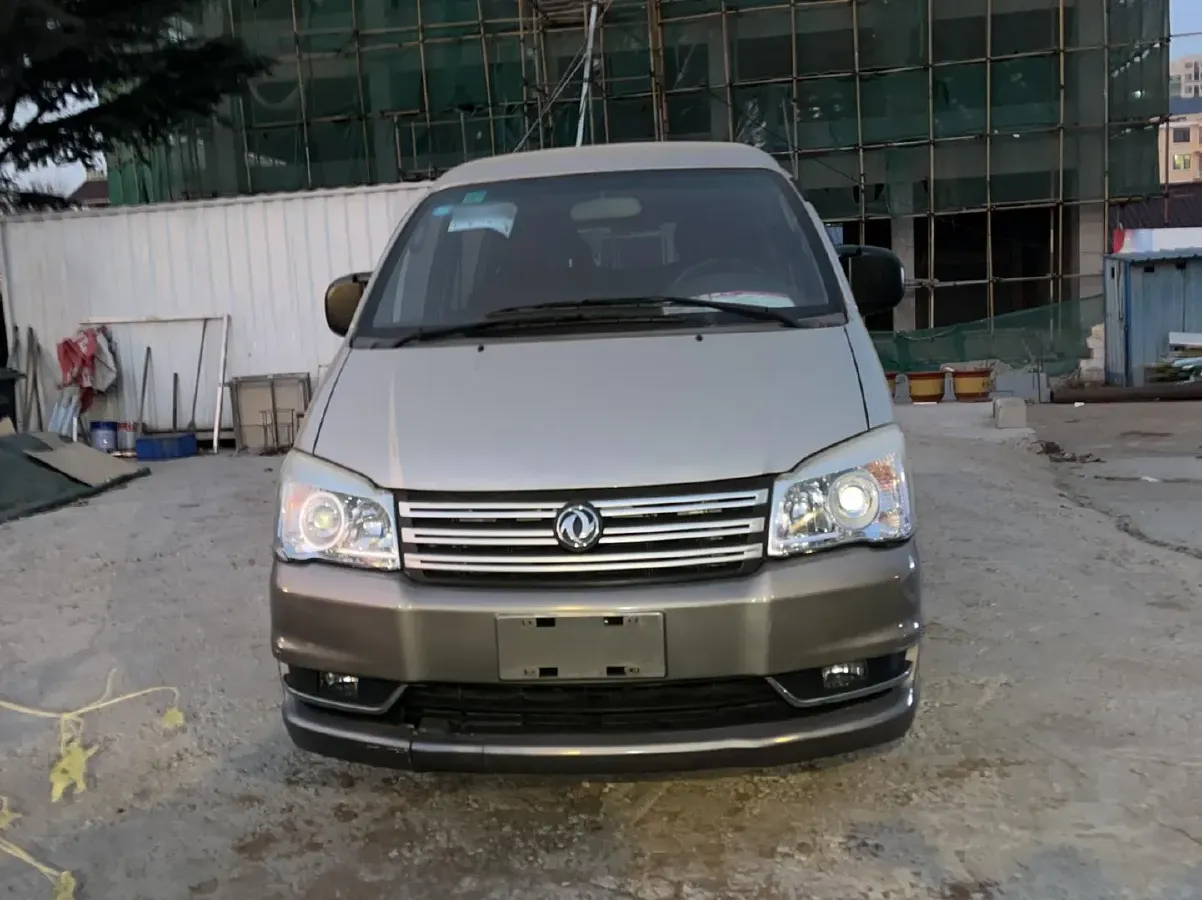 2017 DongFeng Forthing LingZhi 1.6L 113HP L4 5MT,autocango,china used car exporter,china ev exporter,chinese used car exporter,chinese used ev exporter