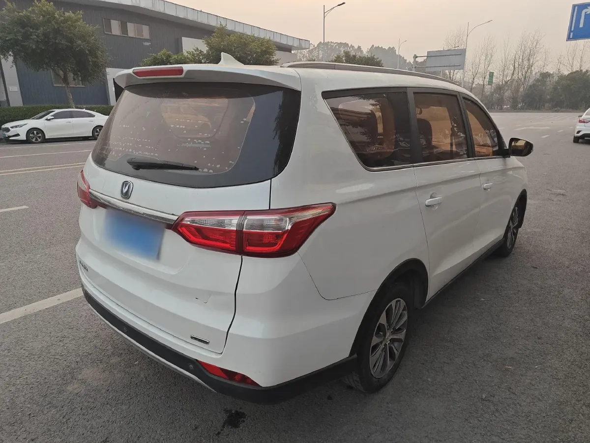 2017 ChangAn Linmax 1.6L 125HP L4 5MT,autocango,china used car exporter,china ev exporter,chinese used car exporter,chinese used ev exporter