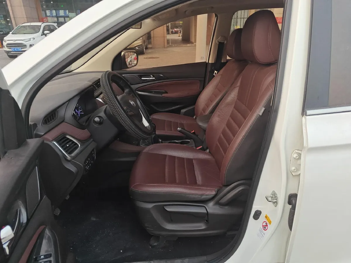 2017 ChangAn Linmax 1.6L 125HP L4 5MT,autocango,china used car exporter,china ev exporter,chinese used car exporter,chinese used ev exporter