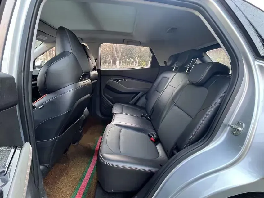 2020 BaoJun RS-3 1.5L 105HP L4 CVT,autocango,china used car exporter,china ev exporter,chinese used car exporter,chinese used ev exporter